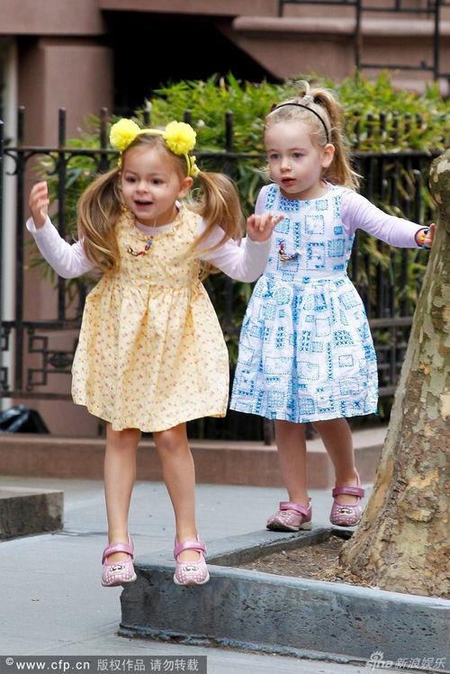 明星婴儿衣服,明星宝宝们的时尚衣橱揭秘